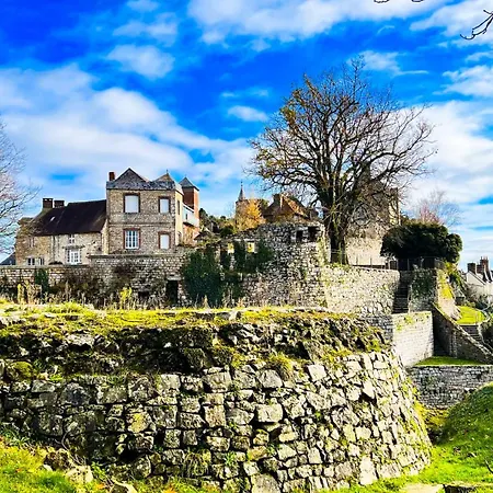 La Maison Au Coeur Medieval * 돔프롱