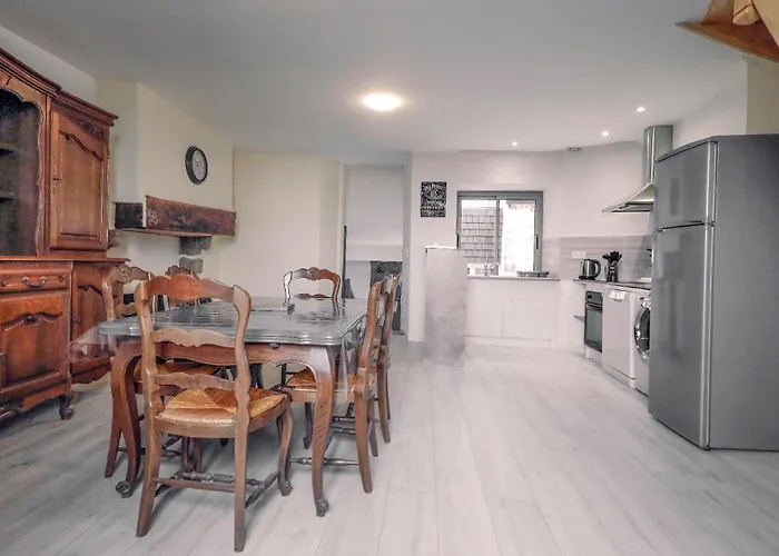 La Maison Au Coeur Medieval Appartement Domfront (Orne)